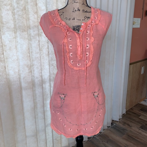 Free People Tops - Gorgeous Free People Embroidered Linen Tunic💕